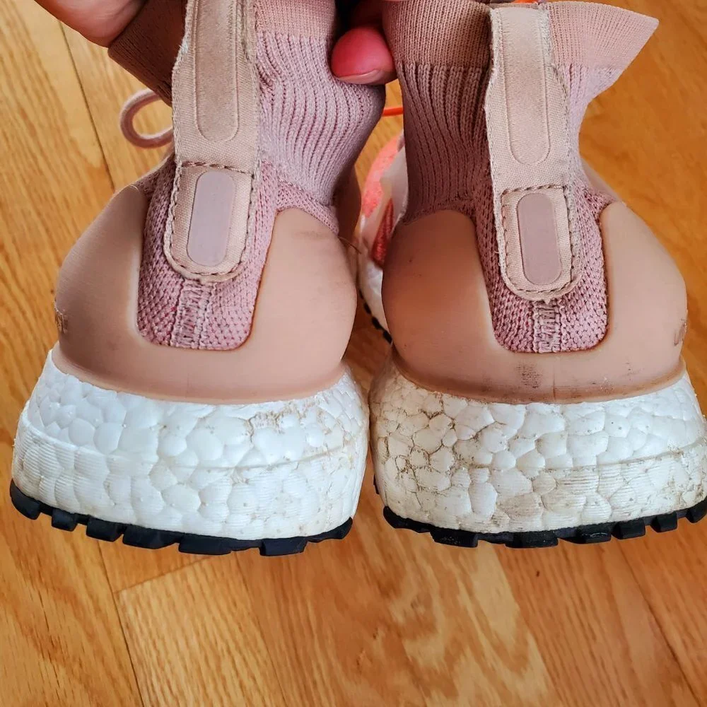 Adidas Ultraboost x All Terrain mid orange/peach Knit Running Shoes 9.5/42‎